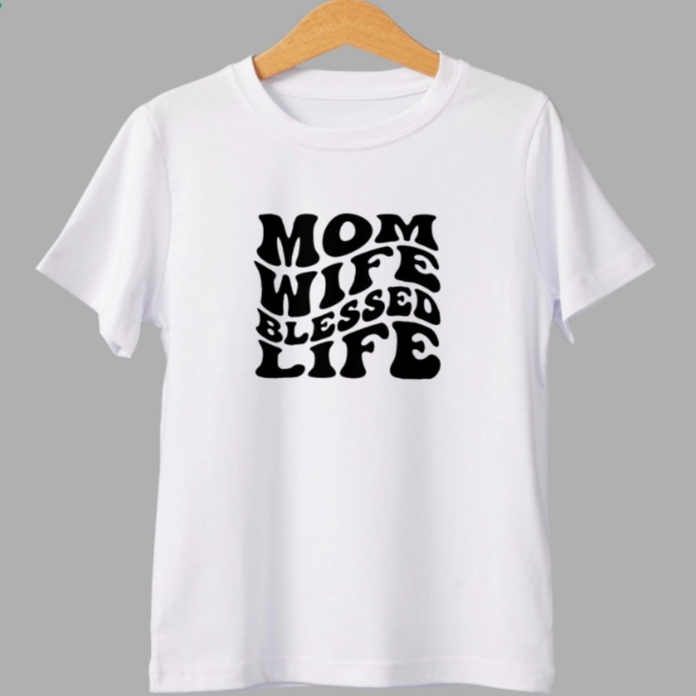 Mom Wife Blessed Life Shirt – Retro Mom Graphic Tee – Trendy Motherhood T-Shirt